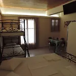 Apartamento Argyros *