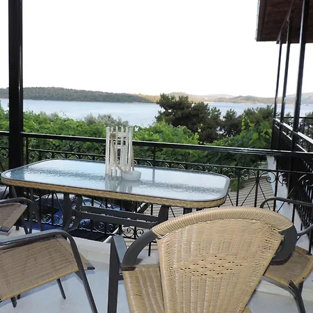 Argyros Apartment